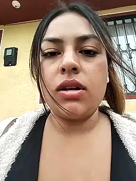 DULCE  26 online show from February 4, 8:17 pm