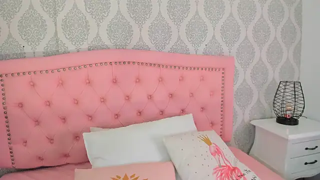 martina rivera  online show from November 7, 12:05 pm