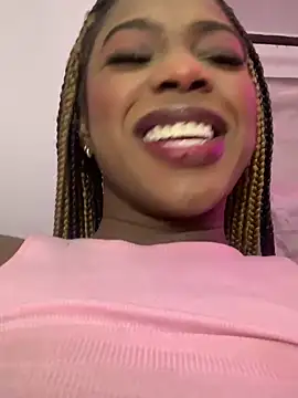 Snapshot of clhoe_miller1 chatting on December 18, 1:23 pm clhoe miller1 online show from December 18, 1:23 pm