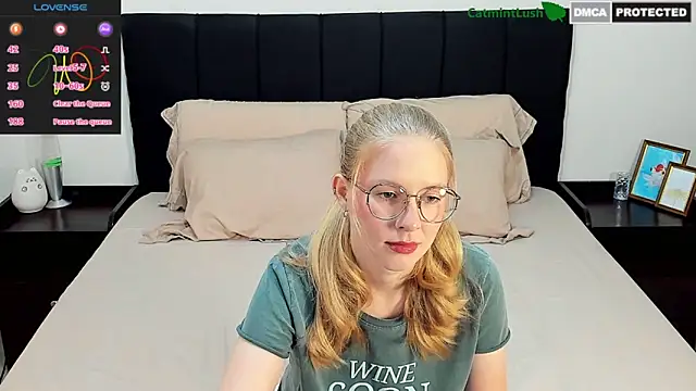 CatmintLush online show from November 16, 11:43 pm