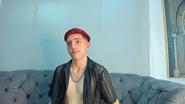 Un Slutty online show from December 30, 8:15 pm