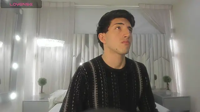 Un Slutty online show from March 1, 5:38 pm