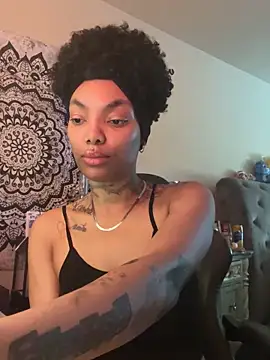 butterflybootyy online show from December 5, 5:28 pm