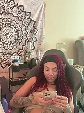 butterflybootyy online show from December 13, 8:26 pm