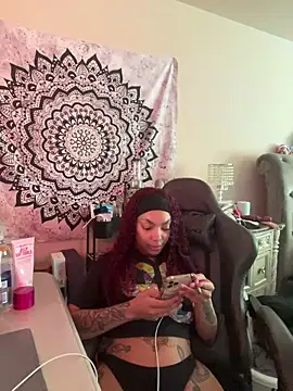 butterflybootyy online show from December 16, 6:49 pm