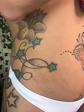 butterflybootyy online show from January 30, 5:41 am