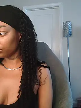 butterflybootyy online show from August 7, 1:02 pm