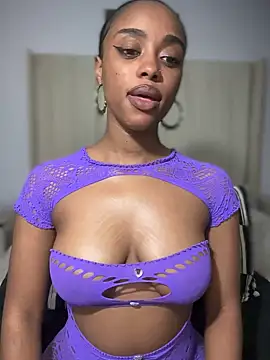 BhadBhad Kitty online show from December 5, 7:28 am