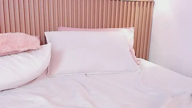 Bella reaset18 online show from December 21, 7:24 am