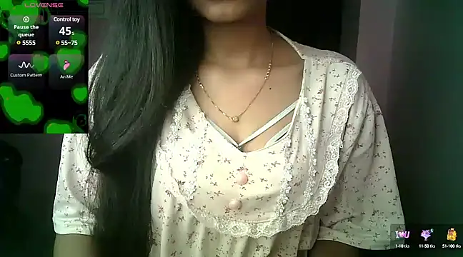 Snapshot of Aaisha_urs chatting on January 8, 2:03 pm Aaisha urs online show from January 8, 2:03 pm