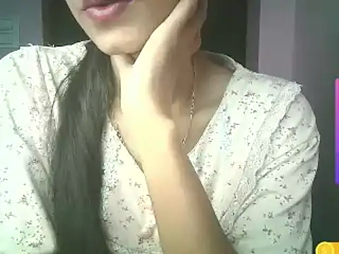 Snapshot of Aaisha_urs chatting on January 10, 5:24 pm Aaisha urs online show from January 10, 5:24 pm