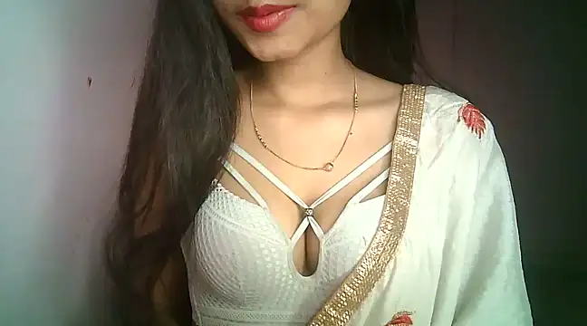 Snapshot of Aaisha_urs chatting on January 30, 2:04 pm Aaisha urs online show from January 30, 2:04 pm