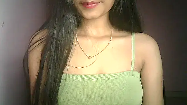 Snapshot of Aaisha_urs chatting on February 5, 5:53 pm Aaisha urs online show from February 5, 5:53 pm
