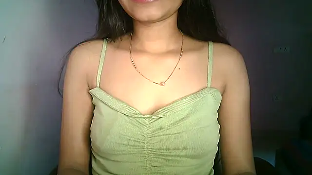 Snapshot of Aaisha_urs chatting on February 12, 6:08 am Aaisha urs online show from February 12, 6:08 am