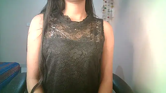 Snapshot of Aaisha_urs chatting on February 17, 1:53 pm Aaisha urs online show from February 17, 1:53 pm