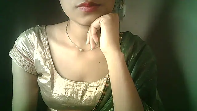 Snapshot of Aaisha_urs chatting on March 8, 2:08 pm Aaisha urs online show from March 8, 2:08 pm