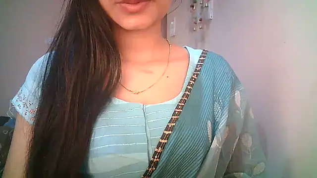 Snapshot of Aaisha_urs chatting on March 9, 3:49 pm Aaisha urs online show from March 9, 3:49 pm