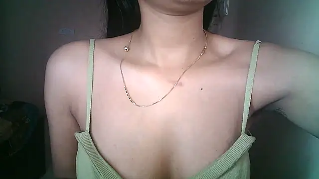 Snapshot of Aaisha_urs chatting on March 9, 7:05 pm Aaisha urs online show from March 9, 7:05 pm