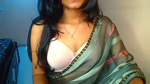 Snapshot of Aaisha_urs chatting on September 12, 7:58 pm Aaisha urs online show from September 12, 7:58 pm