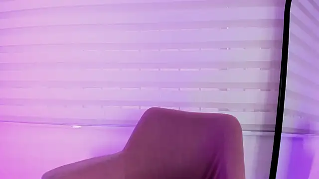 Snapshot of ariana_rosse__ chatting on January 13, 7:31 pm ariana rosse online show from January 13, 7:31 pm