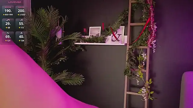 Chloe Vixen online show from December 24, 3:58 pm