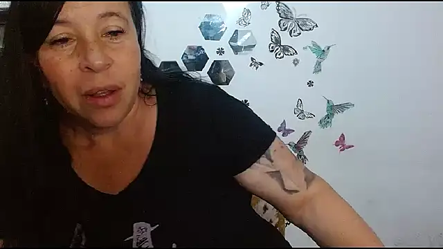 Snapshot of SadistikXX chatting on April 10, 1:44 am SadistikXX online show from April 10, 1:44 am