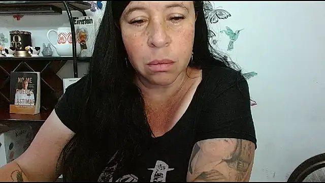 Snapshot of SadistikXX chatting on April 25, 1:52 am SadistikXX online show from April 25, 1:52 am