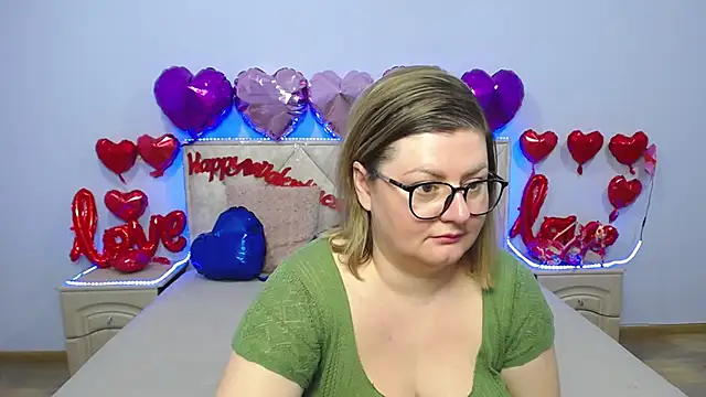 ZannaDreil online show from February 9, 2:28 am