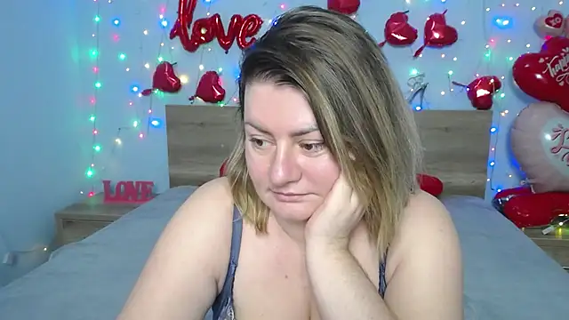 ZannaDreil online show from February 13, 1:08 am