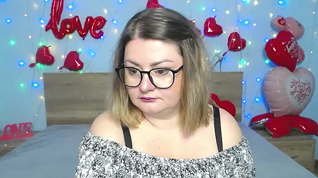 ZannaDreil online show from February 19, 7:16 pm