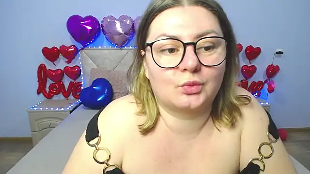 ZannaDreil online show from February 22, 10:09 pm