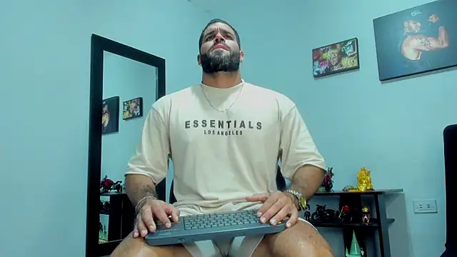 SamirHazard97 online show from November 6, 8:32 pm