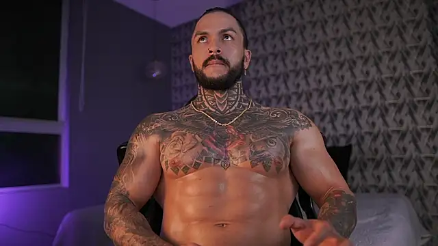 Snapshot of mariano_costa chatting on December 16, 6:21 am mariano costa online show from December 16, 6:21 am