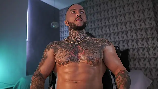 Snapshot of mariano_costa chatting on December 22, 2:27 pm mariano costa online show from December 22, 2:27 pm