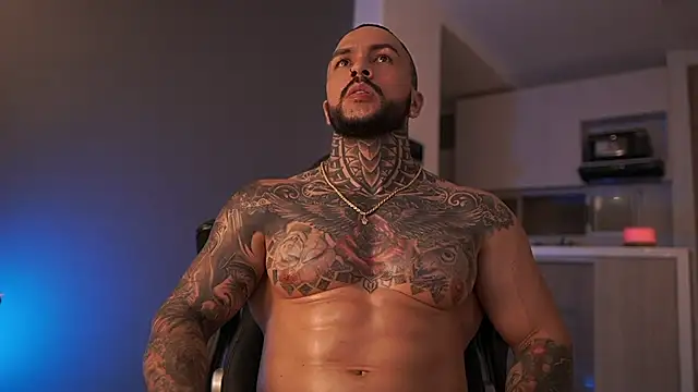 Snapshot of mariano_costa chatting on January 27, 3:37 am mariano costa online show from January 27, 3:37 am