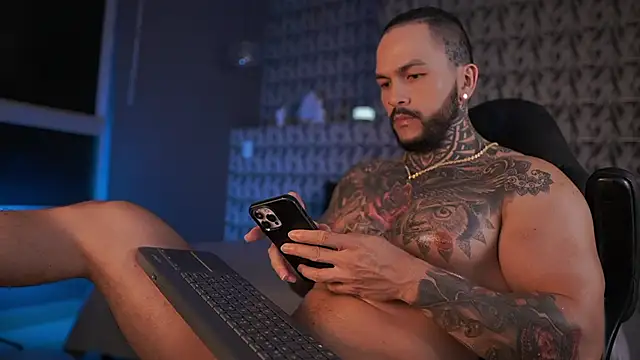 Snapshot of mariano_costa chatting on February 28, 5:26 am mariano costa online show from February 28, 5:26 am