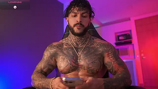 Snapshot of mariano_costa chatting on October 28, 5:22 am mariano costa online show from October 28, 5:22 am