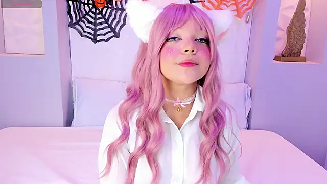 Snapshot of EmilyRouss_ chatting on October 17, 7:16 pm EmilyRouss online show from October 17, 7:16 pm