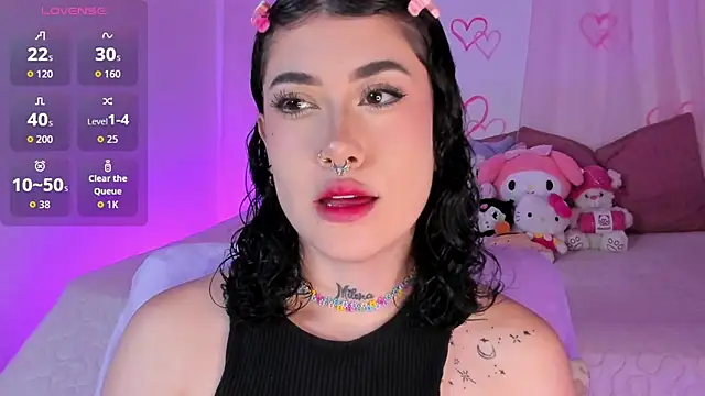 melody suarez online show from October 11, 11:03 pm