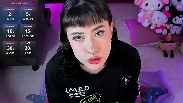 melody suarez online show from October 29, 10:22 pm