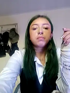 turolita  online show from March 25, 6:14 pm