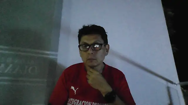 MarcusKelvin online show from May 3, 3:01 am