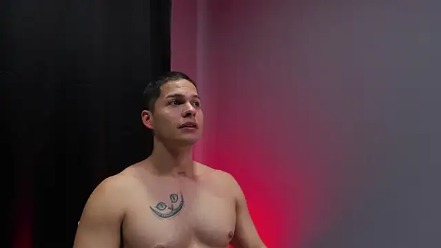 dominick crawford01 online show from March 9, 5:06 pm