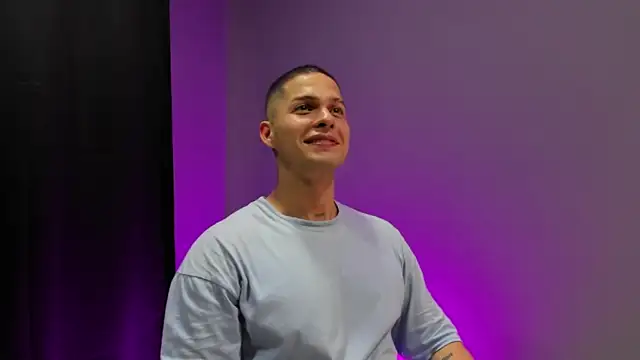dominick crawford01 online show from March 10, 7:18 pm