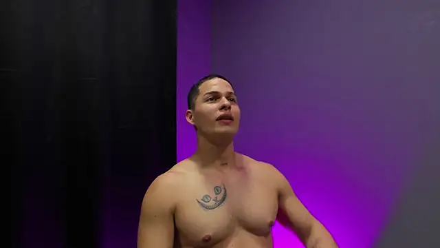 dominick crawford01 online show from March 21, 8:18 pm
