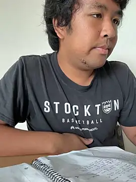 bigasianloads25 online show from March 17, 10:06 pm