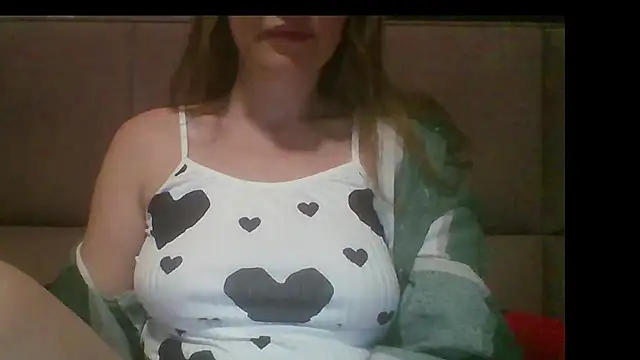 Sladkiegubki online show from October 31, 10:00 pm