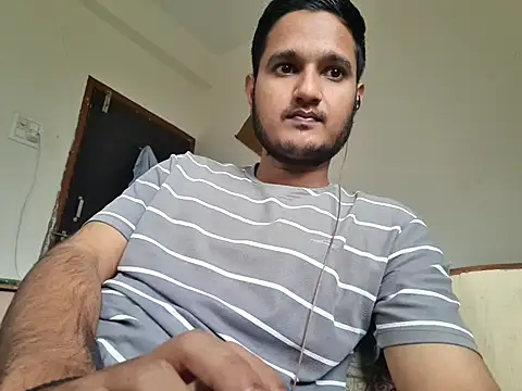 Snapshot of Jonrobinso chatting on September 18, 4:58 am Jonrobinso online show from September 18, 4:58 am