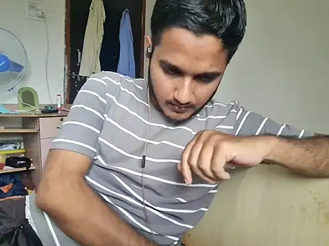 Snapshot of Jonrobinso chatting on September 19, 5:09 am Jonrobinso online show from September 19, 5:09 am