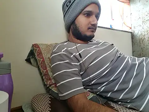 Snapshot of Jonrobinso chatting on September 28, 7:25 am Jonrobinso online show from September 28, 7:25 am